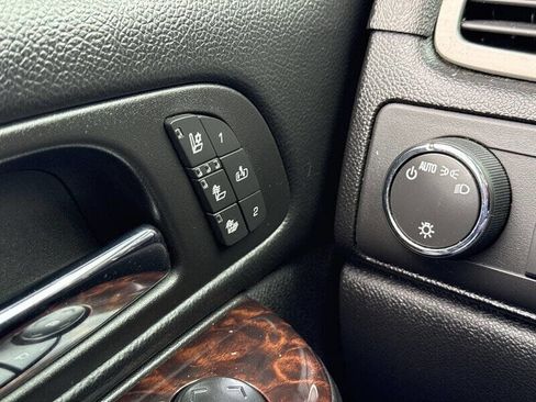 Used 2013 GMC Sierra 1500 Denali AWD/4WD image 26