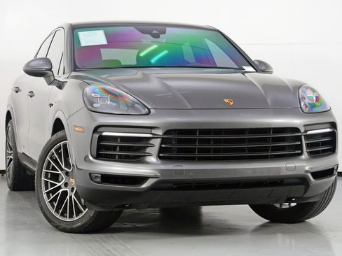 Used 2023 Porsche Cayenne Coupe AWD/4WD image 4