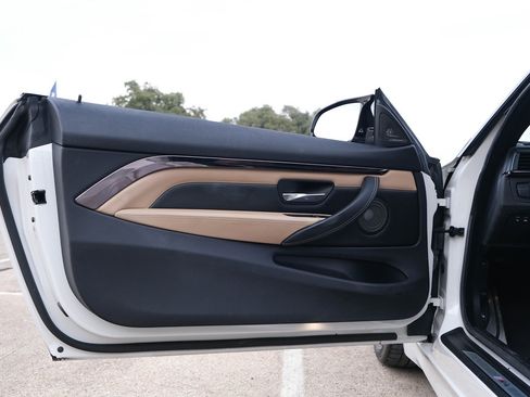 Used 2015 BMW M4 Coupe image 13