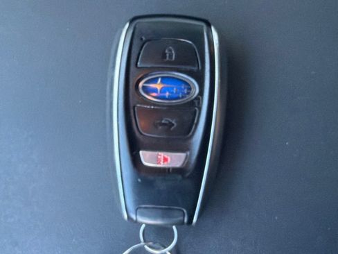 Used 2021 Subaru Ascent Premium w/ Convenience Package AWD/4WD image 28