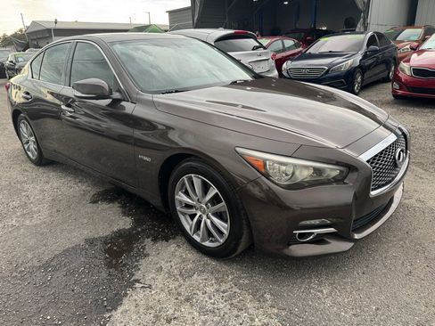 Used 2014 INFINITI Q50 Premium w/ Navigation Package RWD image 1