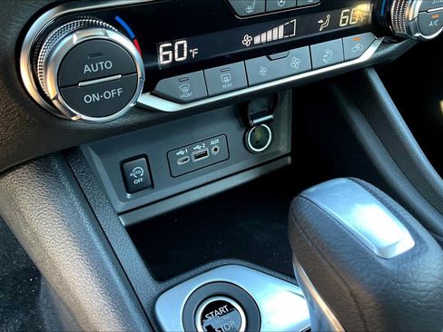 Used 2025 Nissan Sentra SV w/ All-Weather Package FWD image 14