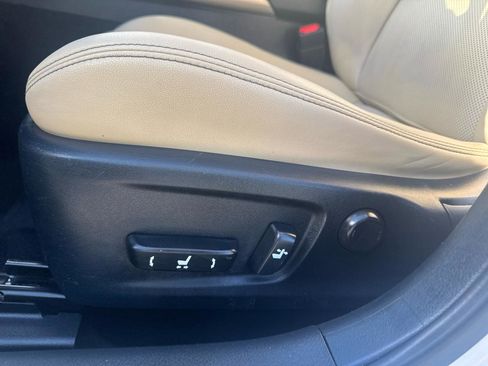 Used 2016 Lexus IS 300 AWD w/ Premium Package image 27