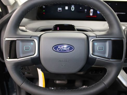 New 2026 Ford Expedition Active image 38