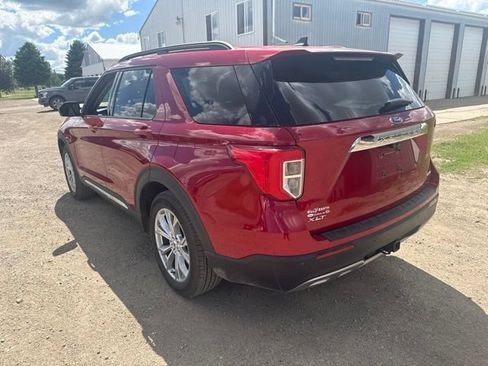 Used 2021 Ford Explorer XLT w/ Equipment Group 202A AWD/4WD image 10