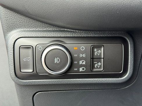 Used 2025 Ford Explorer ST-Line image 17