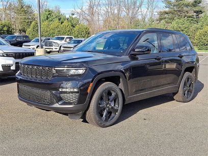 New 2025 Jeep Grand Cherokee Limited w/ Black Appearance Package