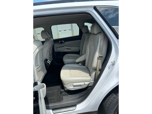 Used 2022 Kia Sorento SX image 9