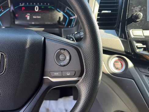 Used 2018 Honda Odyssey EX image 20