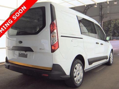 Used 2022 Ford Transit Connect XLT FWD image 5