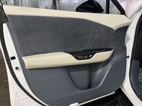 Used 2023 Lexus RZ 450e Premium w/ Accessory Package (2T) image 14