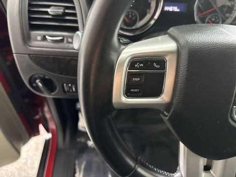 Used 2014 Dodge Grand Caravan American Value Package w/ UConnect Hands-Free Group image 12