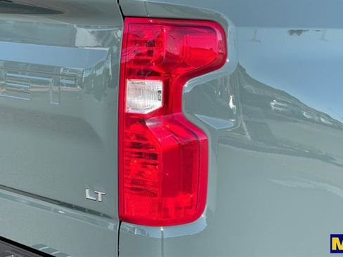 Used 2026 Chevrolet Silverado 1500 LT AWD/4WD image 39