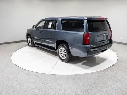 Used 2020 Chevrolet Suburban LS w/ Skid Plate Package AWD/4WD image 32