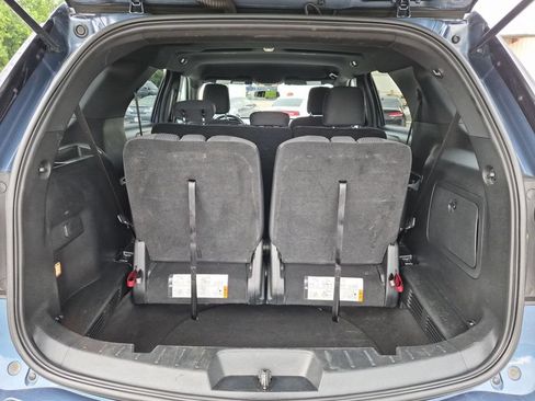 Used 2018 Ford Explorer XLT FWD image 32