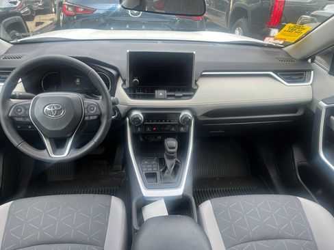 Used 2023 Toyota RAV4 XLE w/ XLE Grade Weather Package AWD/4WD image 5