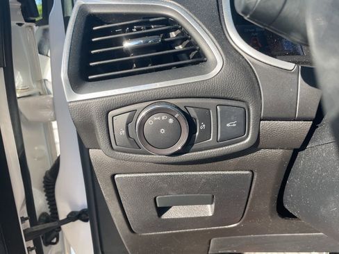 Used 2017 Ford Edge Titanium w/ Equipment Group 301A AWD/4WD image 15