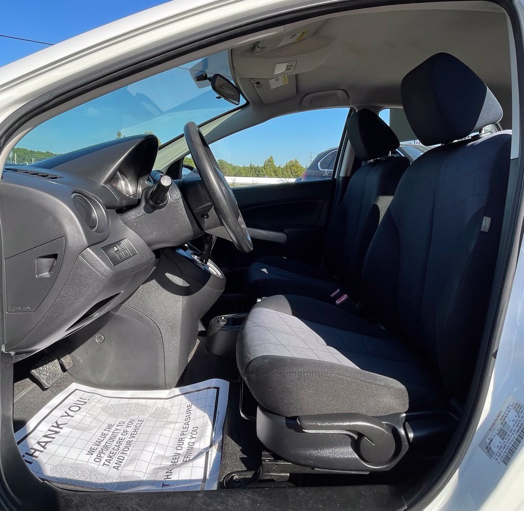 Used 2014 MAZDA MAZDA2 Sport FWD image 14