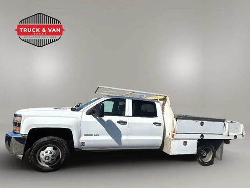 Used 2015 Chevrolet Silverado 3500 W/T w/ WT Convenience Package AWD/4WD image 3