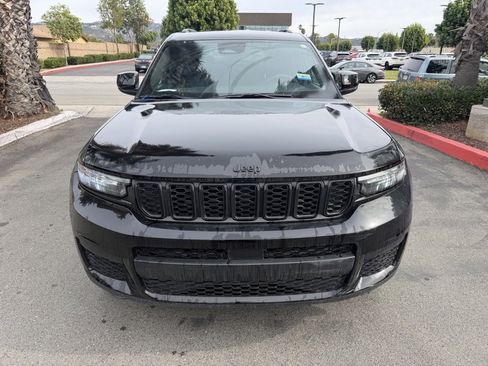 Used 2023 Jeep Grand Cherokee L Altitude image 2