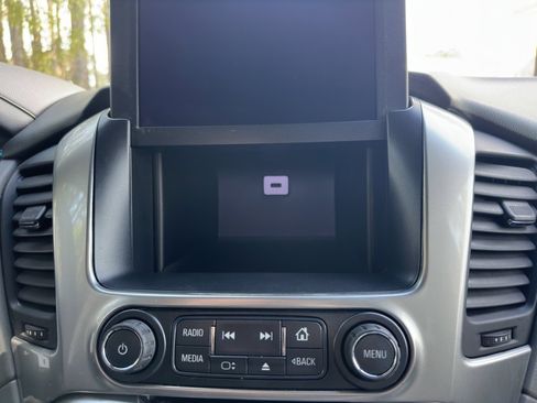 Used 2017 Chevrolet Tahoe LT image 41