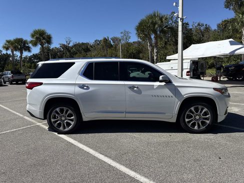 Used 2020 Chevrolet Traverse Premier image 2