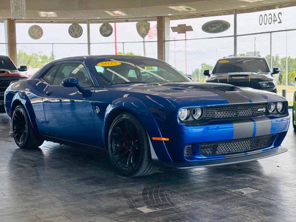Used 2022 Dodge Challenger SRT Hellcat RWD image 4