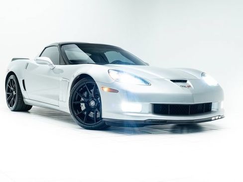 Used 2012 Chevrolet Corvette Grand Sport w/ 2LT Preferred Equipment Group RWD image 5