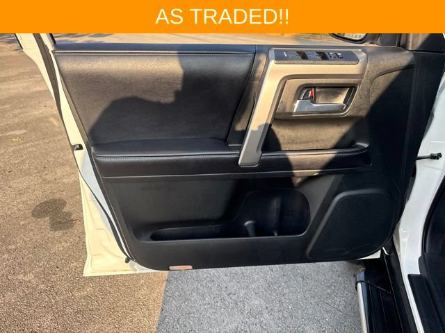 Used 2016 Toyota 4Runner SR5 AWD/4WD image 14