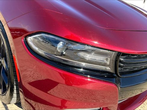 Used 2020 Dodge Charger SXT w/ Blacktop Package image 28