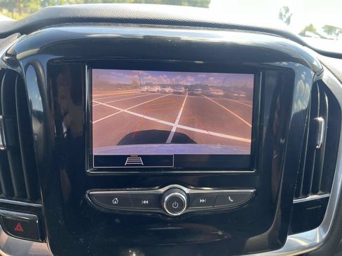 Used 2020 Chevrolet Traverse LS FWD image 25