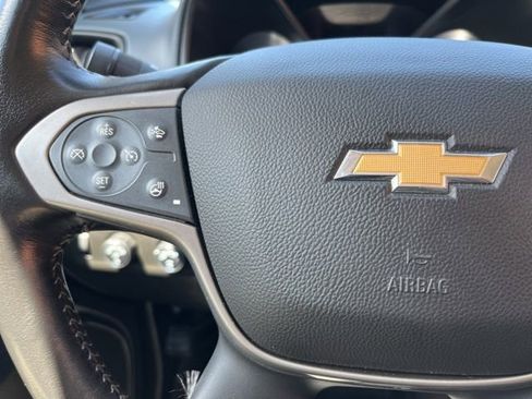 Used 2022 Chevrolet Colorado Z71 w/ Safety Package AWD/4WD image 33
