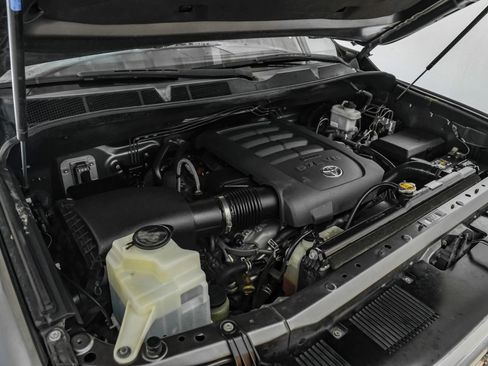 Used 2016 Toyota Tundra SR5 w/ SR5 Upgrade Package RWD image 49