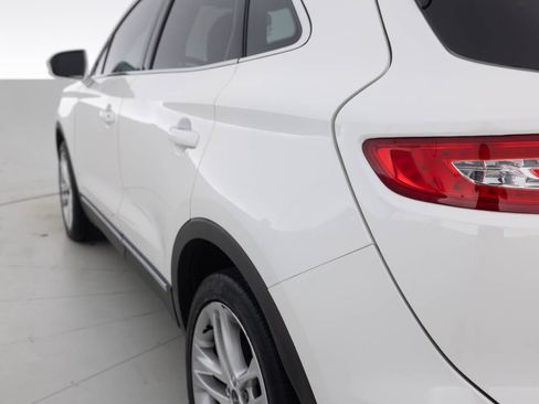 Used 2017 Lincoln MKC Reserve w/ Lincoln MKC Climate Package image 13