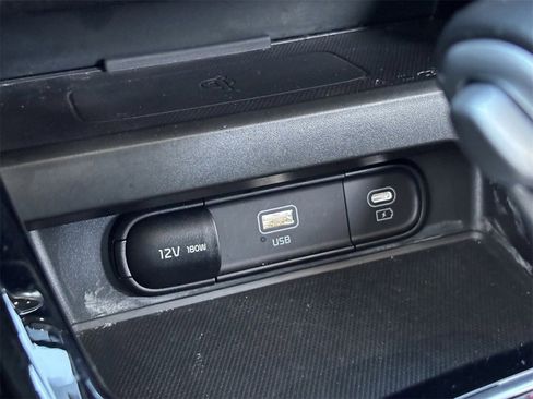 Used 2023 Kia Soul GT-Line image 26