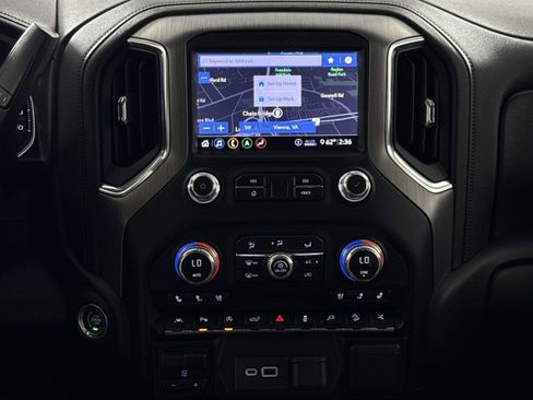 Used 2020 GMC Sierra 1500 Denali w/ Denali Ultimate Package AWD/4WD image 20