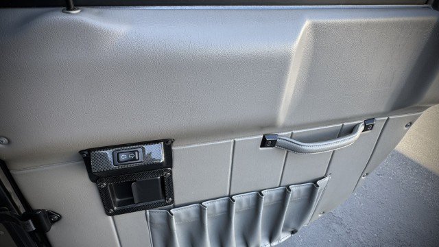 Used 2003 HUMMER H1 4-Door Wagon AWD/4WD image 19