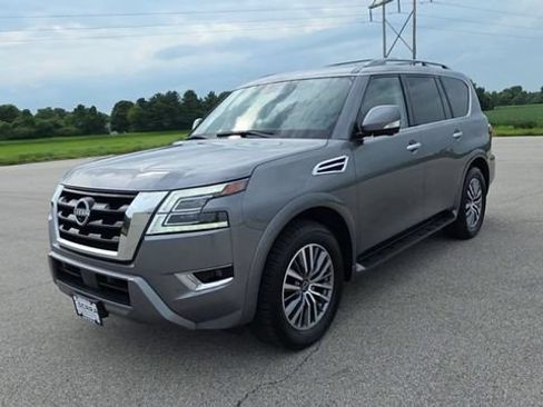 Used 2023 Nissan Armada SL w/ Cargo Package AWD/4WD image 3