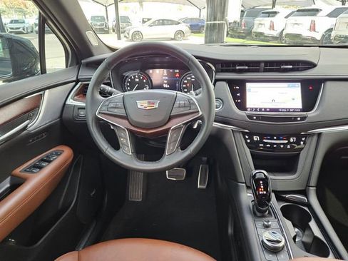 New 2025 Cadillac XT5 Sportv w/ Technology Package image 14