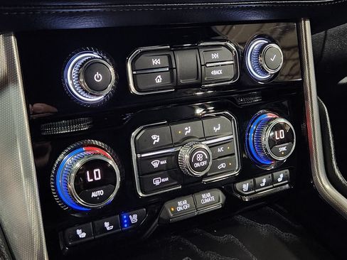 Used 2021 GMC Yukon XL Denali RWD image 39