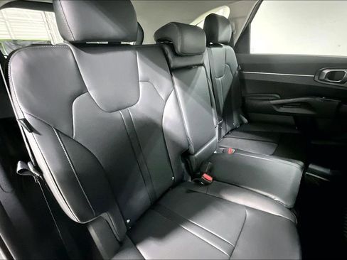 New 2026 Kia Sorento S image 17