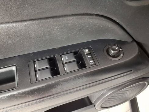 Used 2014 Jeep Patriot Latitude FWD image 14