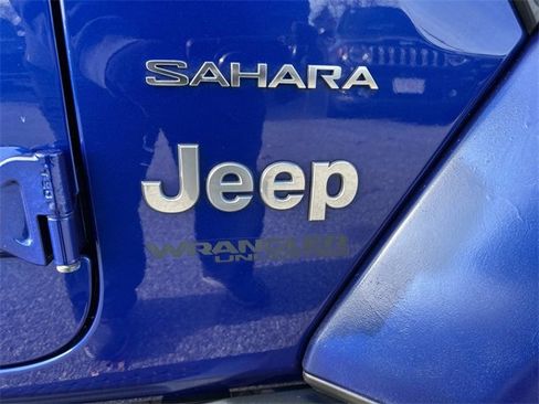 Used 2019 Jeep Wrangler Unlimited Sahara image 18