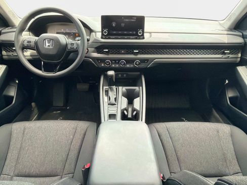 Used 2025 Honda Accord SE image 12