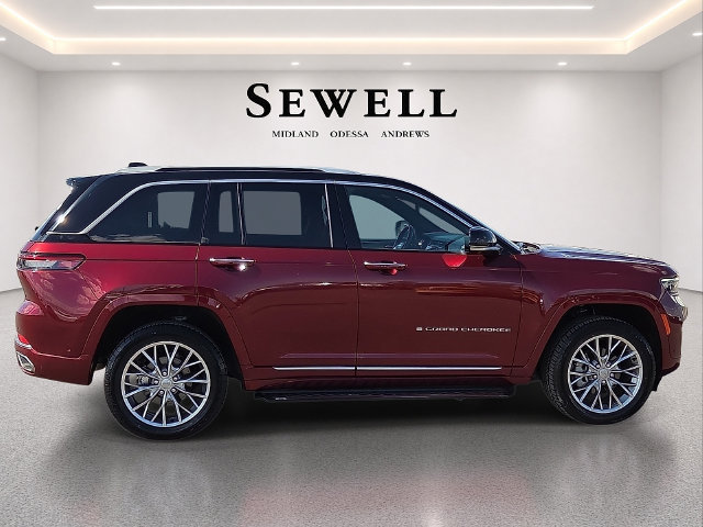 Used 2023 Jeep Grand Cherokee Summit w/ Adv Protech Group IV RWD image 5