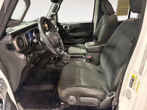 Used 2021 Jeep Wrangler Unlimited Sport AWD/4WD image 10