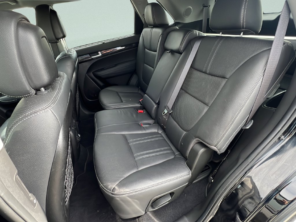 Used 2014 Kia Sorento EX w/ EX V6 Touring Package AWD/4WD image 10