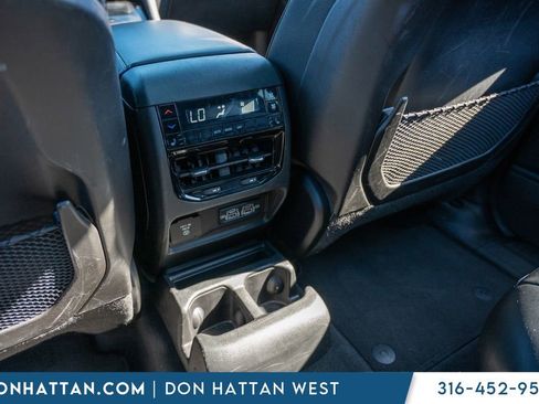 Used 2024 Jeep Grand Cherokee L Limited w/ Luxury Tech Group II AWD/4WD image 24