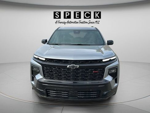 Used 2024 Chevrolet Traverse RS w/ LPO, Floor Liner Package AWD/4WD image 8