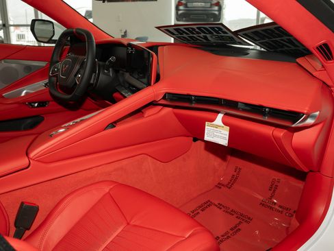 New 2026 Chevrolet Corvette Stingray Premium Cpe w/ Z51 Performance Package image 39